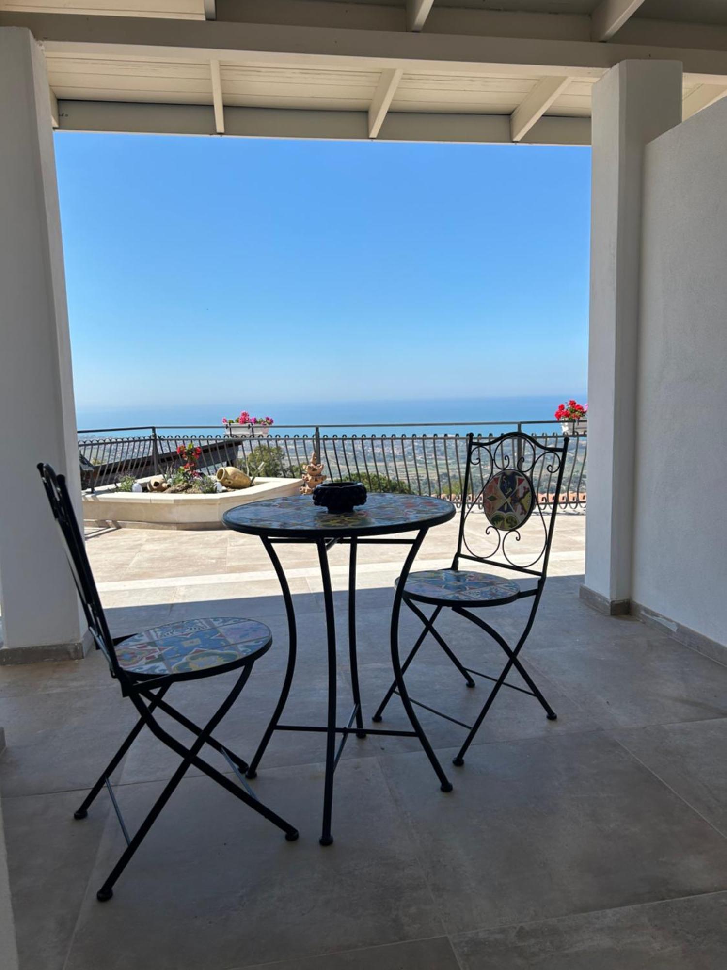 La Casa Di Pippo Flora Bed & Breakfast Agrigento Dış mekan fotoğraf