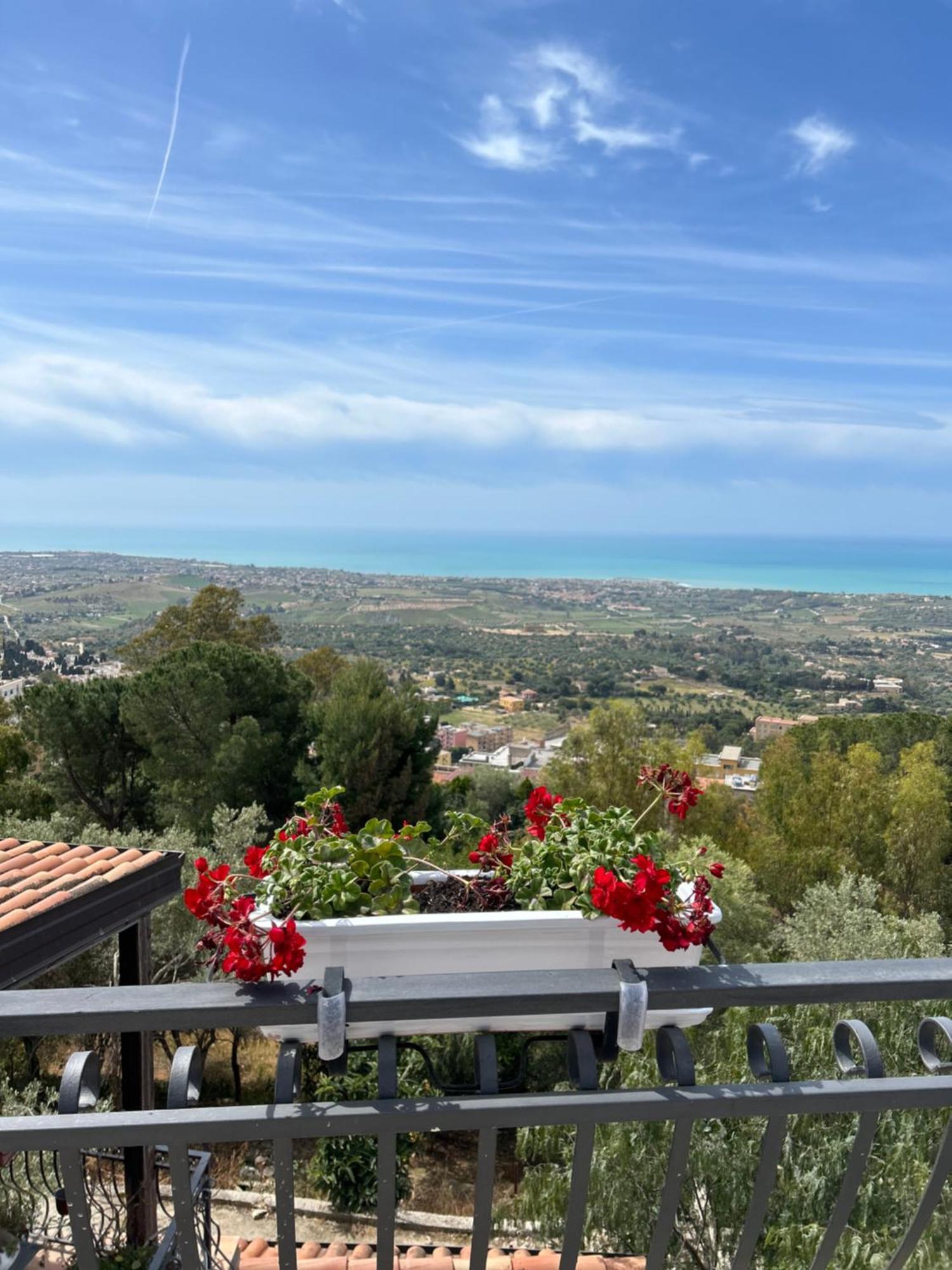 La Casa Di Pippo Flora Bed & Breakfast Agrigento Dış mekan fotoğraf